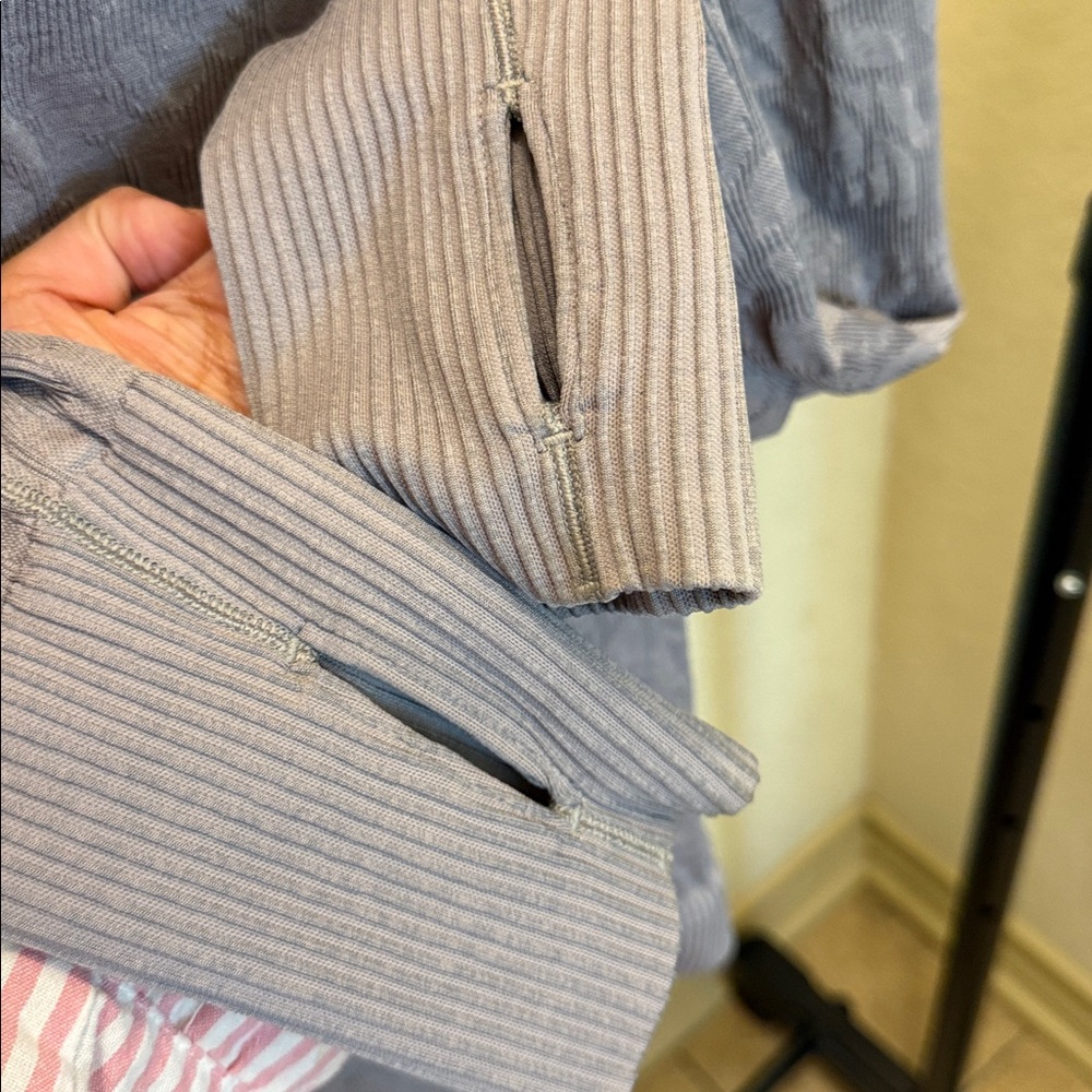 Lululemon ribbed pullover - Picture 3 of 4